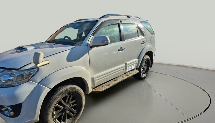 2012 Toyota Fortuner 3.0 4X2 MT, Diesel, Manual, 94,397 km, exterior