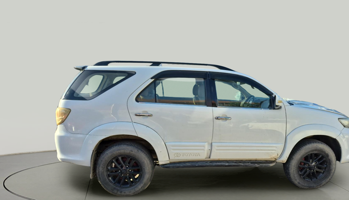 2012 Toyota Fortuner 3.0 4X2 MT, Diesel, Manual, 94,397 km, exterior