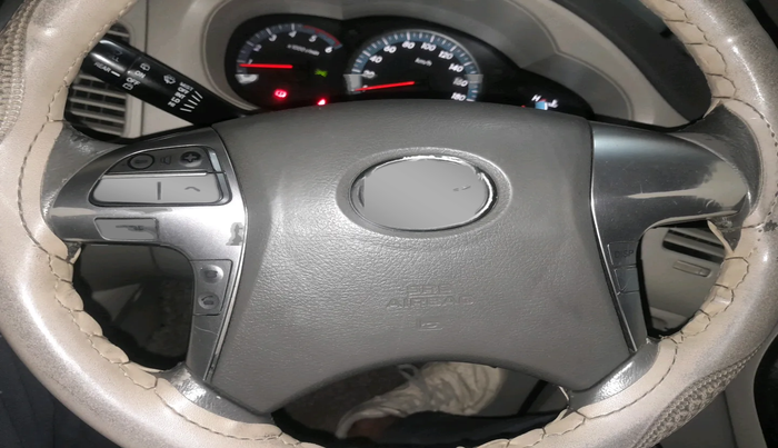 2014 Toyota Innova 2.5 ZX 7 STR, Diesel, Manual, 2,65,521 km, interior