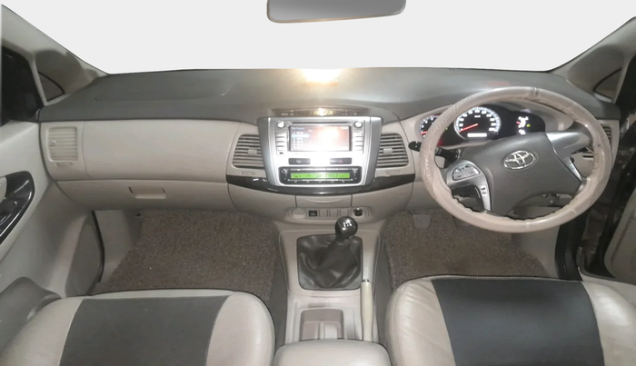 2014 Toyota Innova 2.5 ZX 7 STR, Diesel, Manual, 2,65,521 km, interior