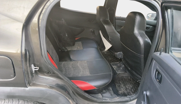 2016 Renault Kwid RXT 0.8, Petrol, Manual, 87,245 km, interior