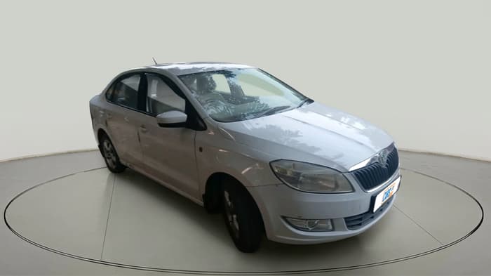 2011 Skoda Rapid 1.6 TDI AMBITION PLUS AT, Diesel, Automatic, 94,328 km, exterior