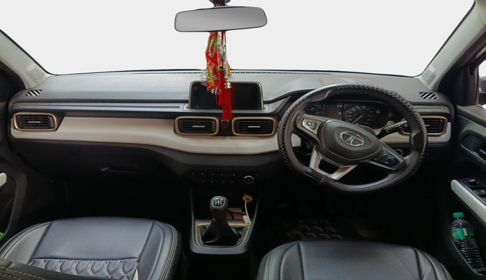 2022 Tata PUNCH ACCOMPLISHED MT, Petrol, Manual, 9,961 km, interior