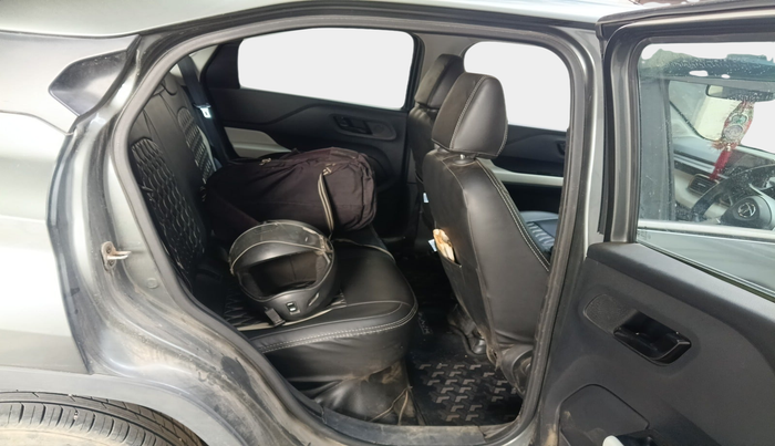 2022 Tata PUNCH ACCOMPLISHED MT, Petrol, Manual, 9,961 km, interior
