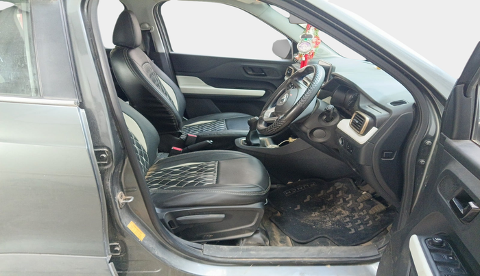 2022 Tata PUNCH ACCOMPLISHED MT, Petrol, Manual, 9,961 km, interior