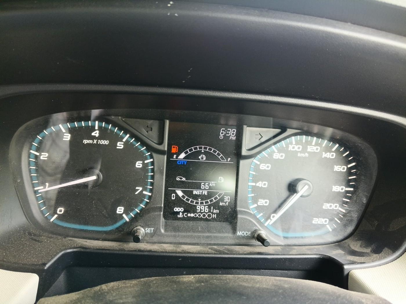2022 Tata PUNCH ACCOMPLISHED MT, Petrol, Manual, 9,961 km, interior