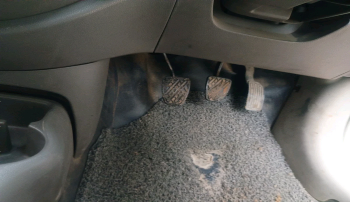 2011 Nissan Micra XV DIESEL, Diesel, Manual, 1,46,458 km, interior