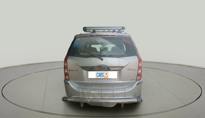 2016 Mahindra XUV500 W10, Diesel, Manual, 2,60,890 km, exterior