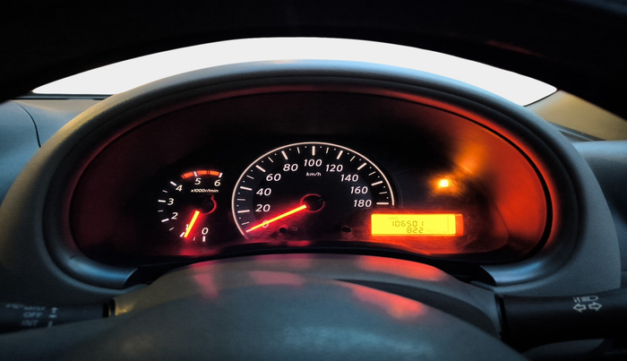 2011 Nissan Micra XV DIESEL, Diesel, Manual, 10,60,501 km, interior