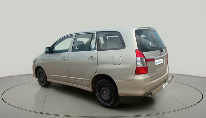 2015 Toyota Innova 2.5 GX 8 STR, Diesel, Manual, 1,97,483 km, exterior