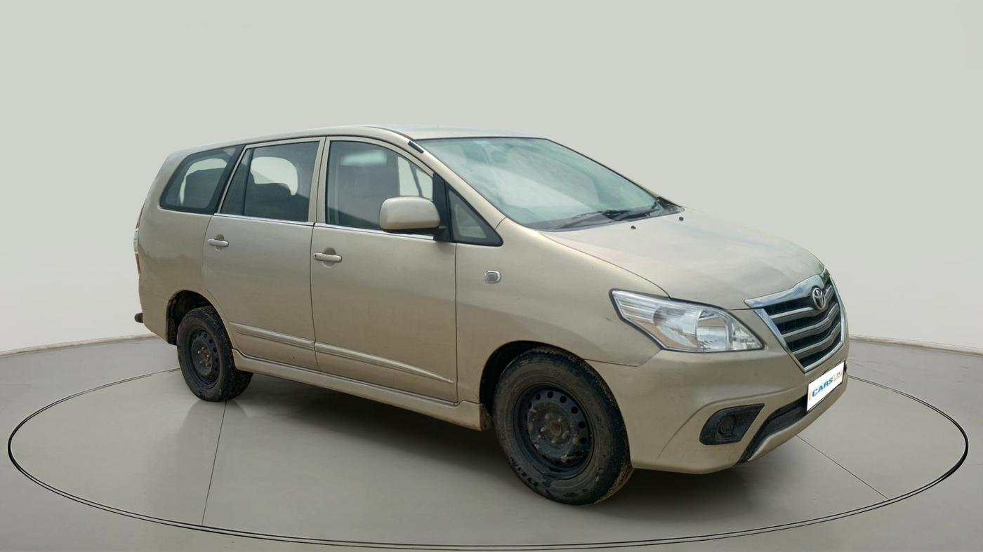 2015 Toyota Innova 2.5 GX 8 STR, Diesel, Manual, 1,99,000 km, exterior
