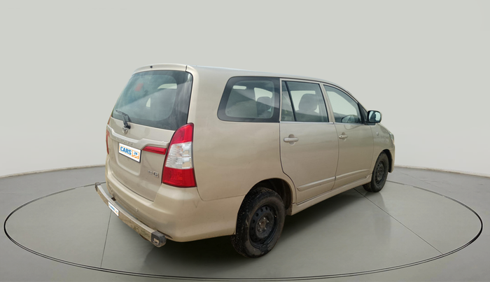 2015 Toyota Innova 2.5 GX 8 STR, Diesel, Manual, 1,97,483 km, exterior