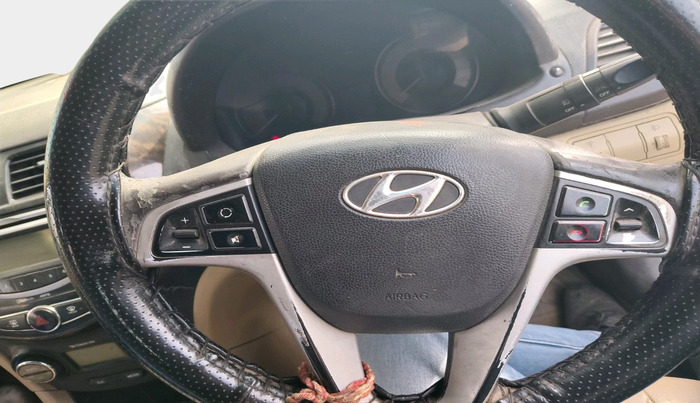 2012 Hyundai Verna FLUIDIC 1.6 CRDI SX, Diesel, Manual, 1,05,308 km, interior