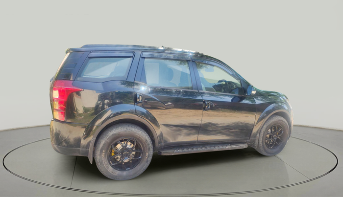 2016 Mahindra XUV500 W6, Diesel, Manual, 77,807 km, exterior