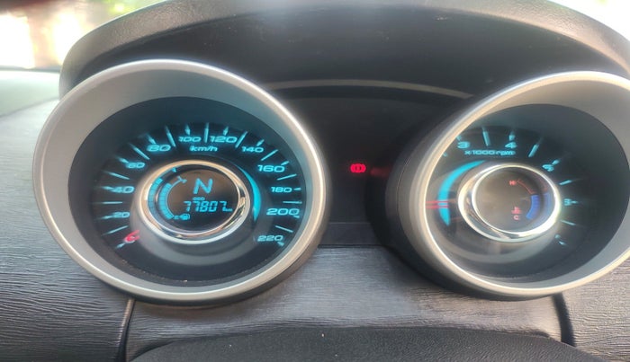 2016 Mahindra XUV500 W6, Diesel, Manual, 77,807 km, interior
