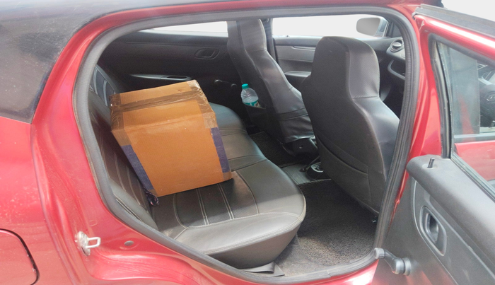 2017 Renault Kwid RXT 1.0 AMT (O), Petrol, Automatic, 62,469 km, interior