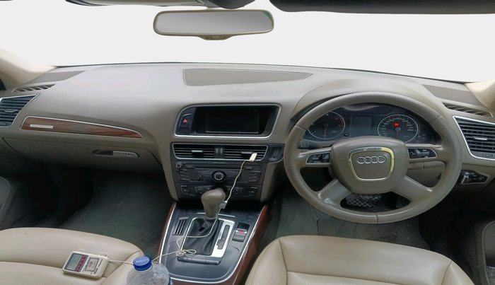 2011 Audi Q5 2.0 TDI QUATTRO, Diesel, Automatic, 1,58,531 km, interior