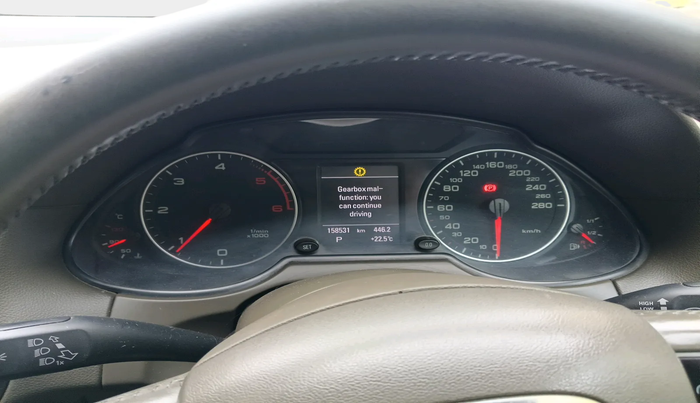 2011 Audi Q5 2.0 TDI QUATTRO, Diesel, Automatic, 1,58,531 km, interior