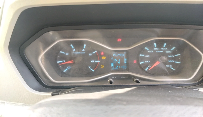 2017 Mahindra Scorpio S10 2WD INTELLI-HYBRID, Diesel, Manual, 21,133 km, interior