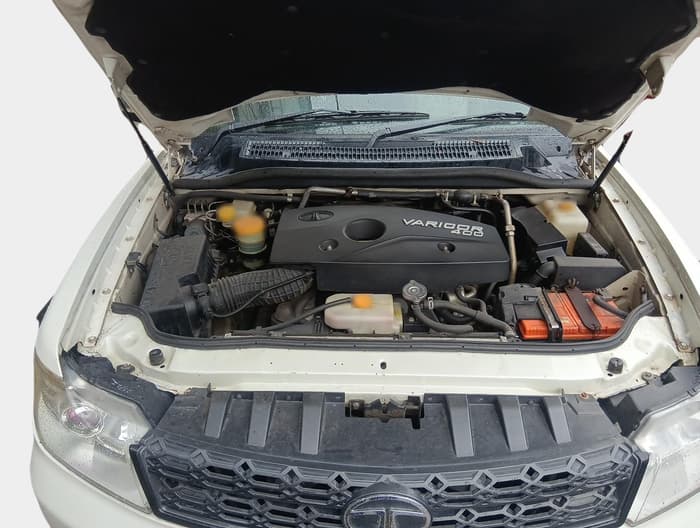 2016 Tata Safari Storme 2.2 VX 4X2, Diesel, Manual, 1,04,738 km, exterior