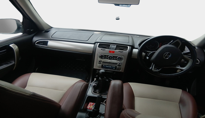 2016 Tata Safari Storme 2.2 VX 4X2, Diesel, Manual, 1,04,738 km, interior