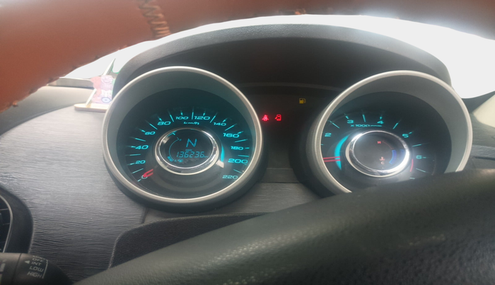 2016 Mahindra XUV500 W6, Diesel, Manual, 1,36,236 km, interior