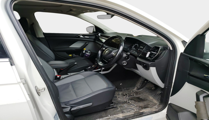 2021 Skoda KUSHAQ STYLE 1.0L TSI AT, Petrol, Automatic, 30,687 km, interior