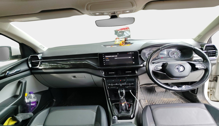 2021 Skoda KUSHAQ STYLE 1.0L TSI AT, Petrol, Automatic, 30,687 km, interior