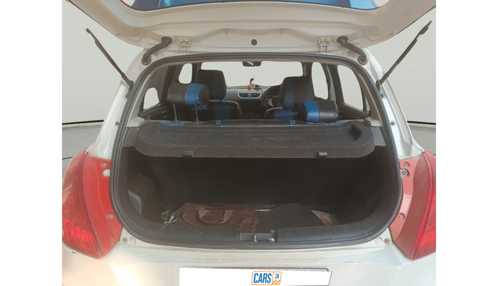 2013 Maruti Swift VXI, Petrol, Manual, 81,010 km, exterior