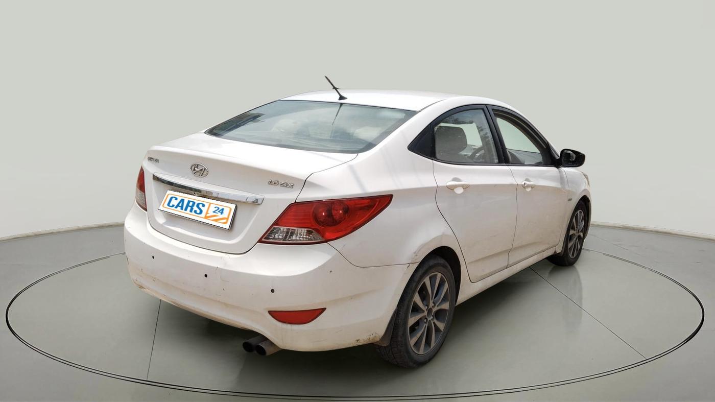 2014 Hyundai Verna FLUIDIC 1.6 CRDI SX, Diesel, Manual, 2,30,632 km, exterior