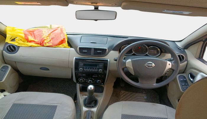 2016 Nissan Terrano XL (D), Diesel, Manual, 94,261 km, interior