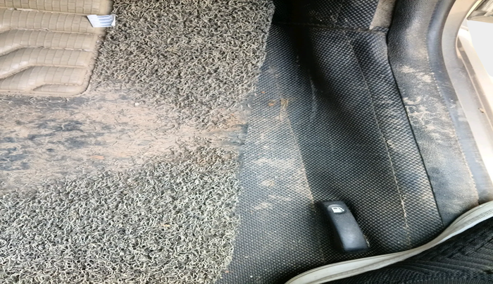 2016 Nissan Terrano XL (D), Diesel, Manual, 94,261 km, interior