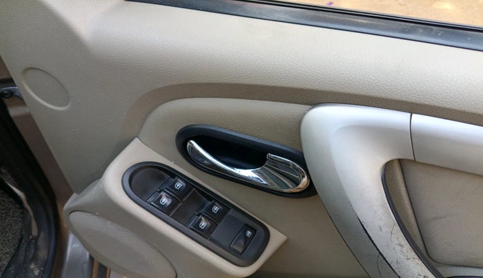 2016 Nissan Terrano XL (D), Diesel, Manual, 94,261 km, interior