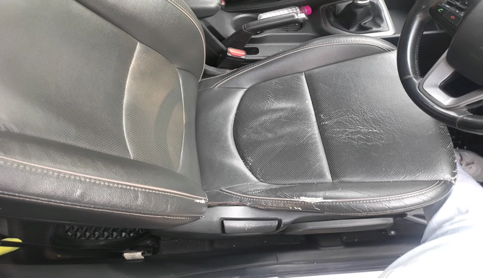 2017 Hyundai Creta SX (O) 1.6 DIESEL, Diesel, Manual, 1,12,000 km, interior