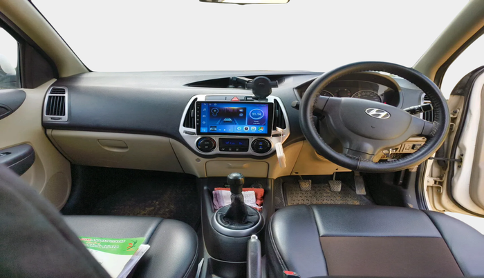 2012 Hyundai i20 MAGNA (O) 1.2, Petrol, Manual, 1,20,524 km, interior