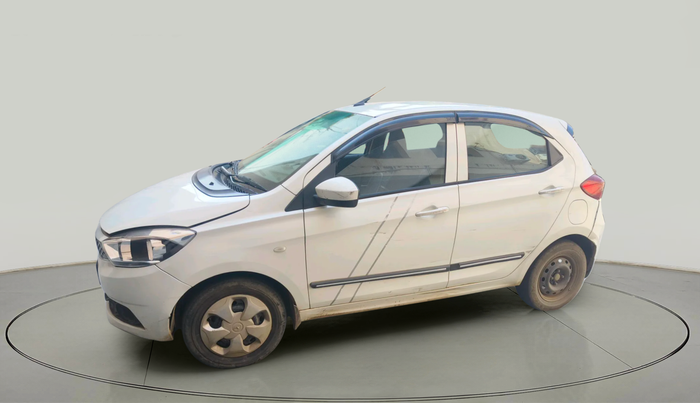 2017 Tata Tiago XT PETROL, Petrol, Manual, 53,838 km, exterior