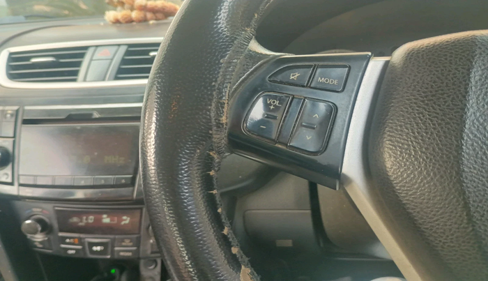 2014 Maruti Swift ZXI, Petrol, Manual, 1,45,992 km, interior