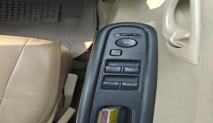 2017 Honda Amaze 1.2L I-VTEC S, Petrol, Manual, 41,255 km, interior