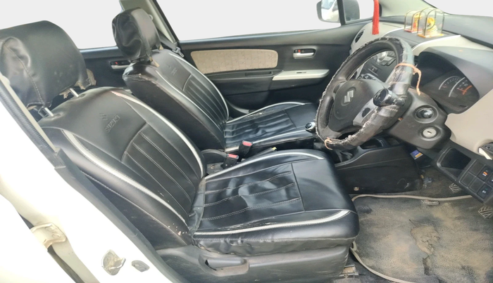 2014 Maruti Wagon R 1.0 VXI, Petrol, Manual, 77,119 km, interior
