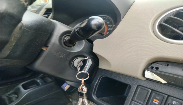 2014 Maruti Wagon R 1.0 VXI, Petrol, Manual, 77,119 km, interior