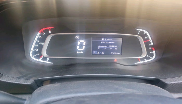 2023 KIA SONET HTK PLUS 1.0 IMT, Petrol, Manual, 95,381 km, interior