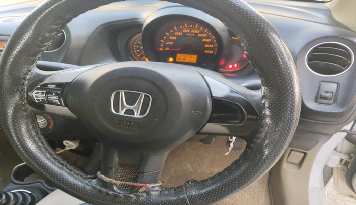 2014 Honda Amaze 1.5L I-DTEC S, Diesel, Manual, 94,973 km, interior