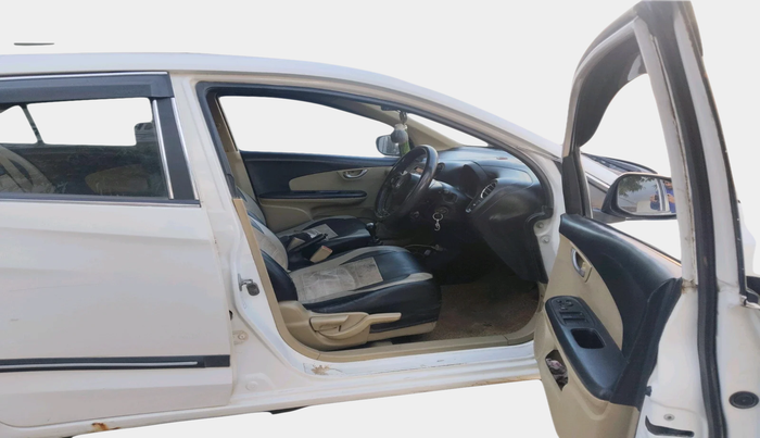 2014 Honda Amaze 1.5L I-DTEC S, Diesel, Manual, 94,973 km, interior