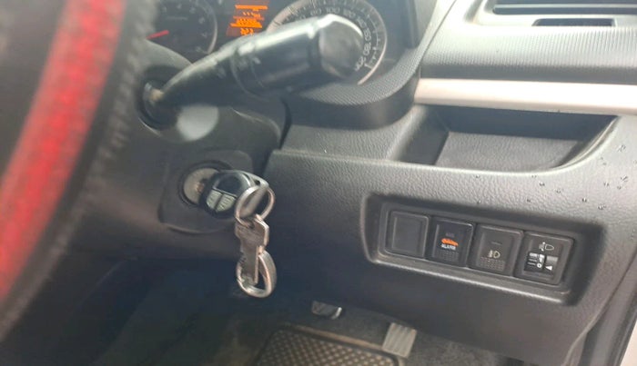 2015 Maruti Swift VXI, Petrol, Manual, 1,22,356 km, interior