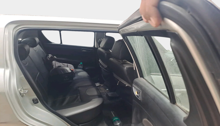 2015 Maruti Swift VXI, Petrol, Manual, 1,22,356 km, interior