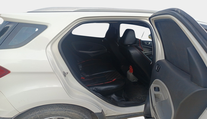 2016 Ford Ecosport TITANIUM 1.5L DIESEL, Diesel, Manual, 1,72,486 km, interior
