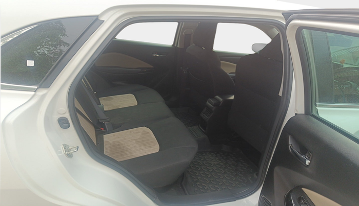 2023 Toyota Glanza V, Petrol, Manual, 24,173 km, interior