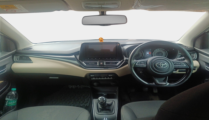2023 Toyota Glanza V, Petrol, Manual, 24,173 km, interior