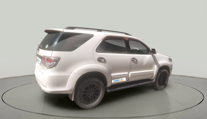 2014 Toyota Fortuner 3.0 4X2 MT, Diesel, Manual, 2,76,587 km, exterior