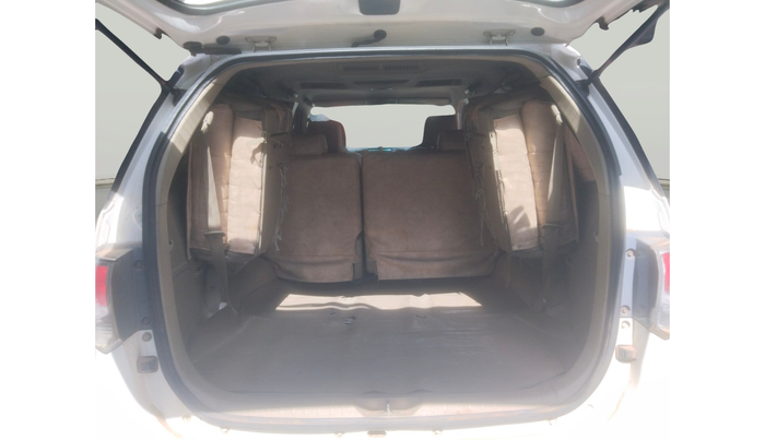 2014 Toyota Fortuner 3.0 4X2 MT, Diesel, Manual, 2,76,587 km, exterior